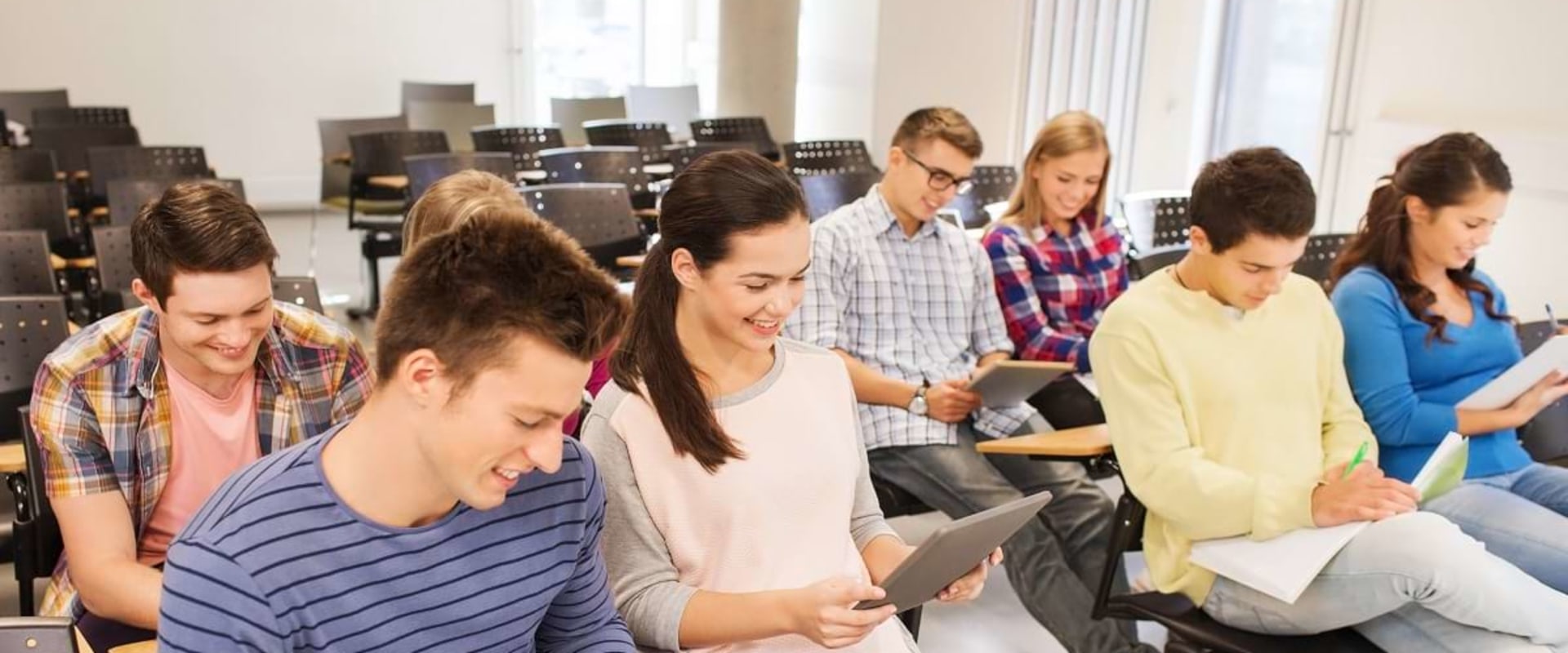 Listing Honors and Awards: A Guide to UK University Admissions